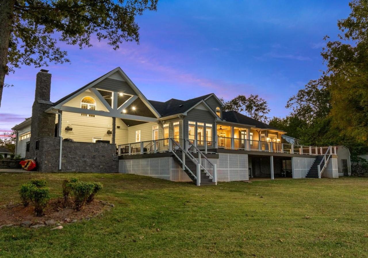 Rare Find Best Lot With Dock And Views On Lake Winchester Exterior foto