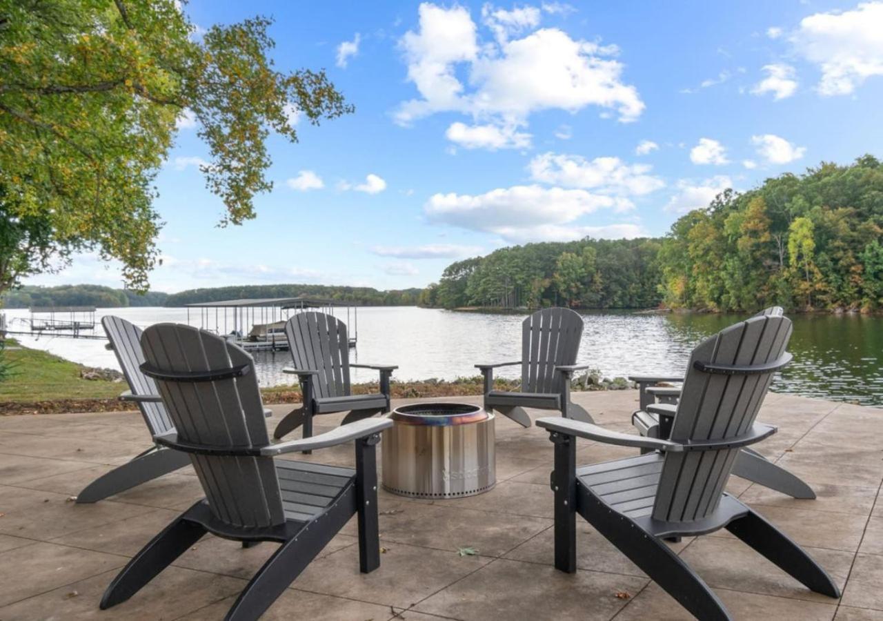 Rare Find Best Lot With Dock And Views On Lake Winchester Exterior foto
